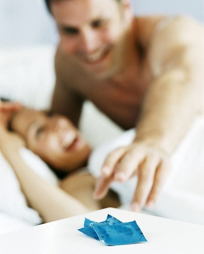 Kaip naudotis ir uždėti prezervatyvą?